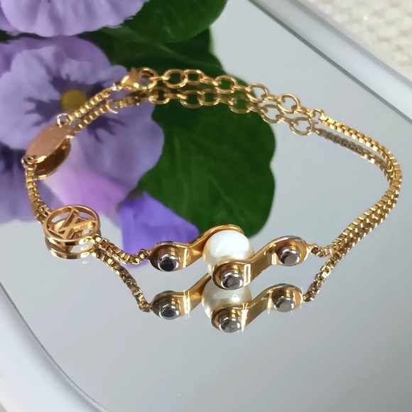 Louis Vuitton RARE ✨️Speedy Pearl Gold Tone Bracelet M68063 - Picture 6 of 14